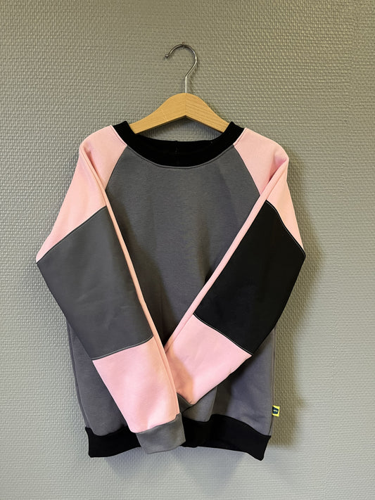 Svetari, harmaa-musta-pinkki, koko 134