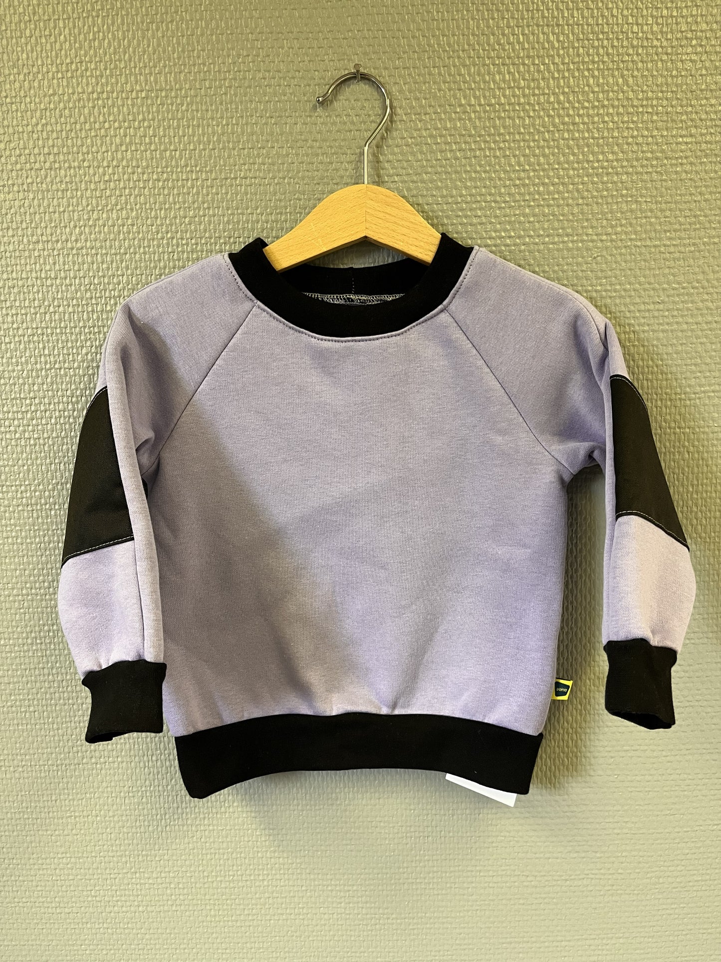 Sweater, lavender-black, size 86