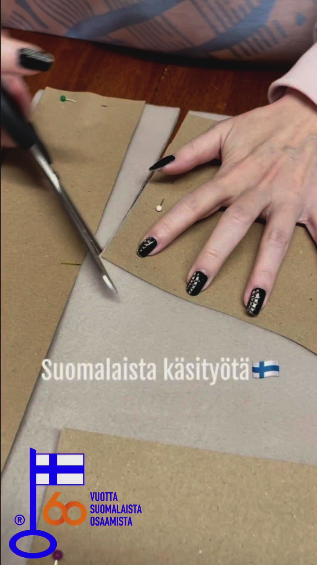 Lataa video: 